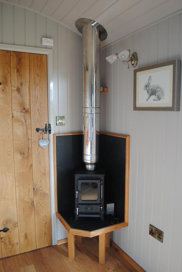 The Little John Petite Cosy Log Cabin - Sleeps 2, Great For Romantic Breaks, Couples, Single Guests, Near Sherwood Forest At Fairview Farm, Nottingham Set In 88 Acres Blidworth ภายนอก รูปภาพ
