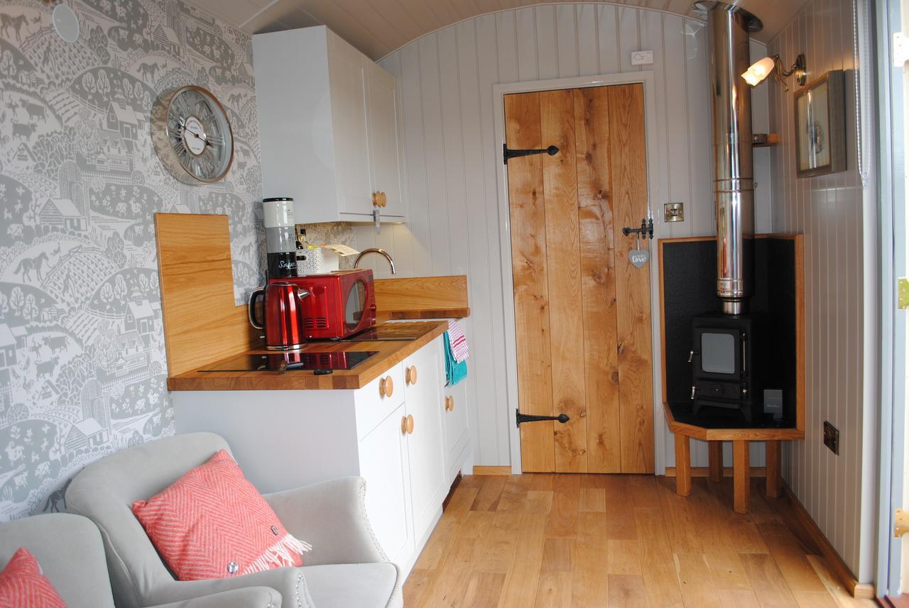 The Little John Petite Cosy Log Cabin - Sleeps 2, Great For Romantic Breaks, Couples, Single Guests, Near Sherwood Forest At Fairview Farm, Nottingham Set In 88 Acres Blidworth ภายนอก รูปภาพ
